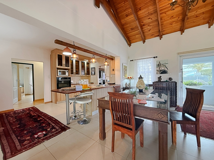 4 Bedroom Property for Sale in Country Club Western Cape